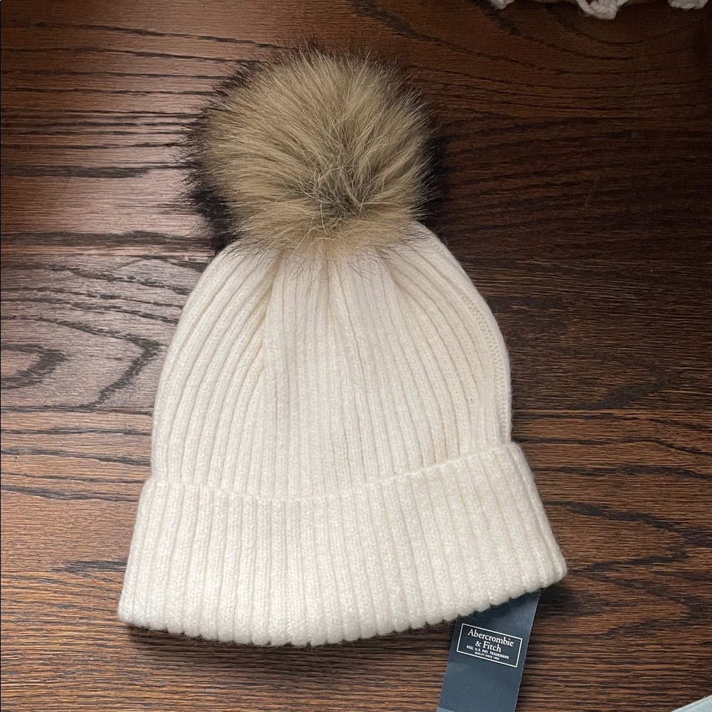 Abercrombie & Fitch White Knit Hat with Brown Pom